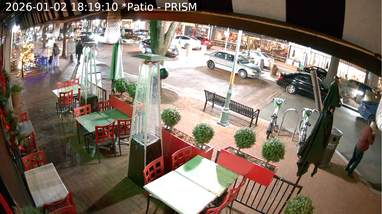 Camera footage of a restaurant
